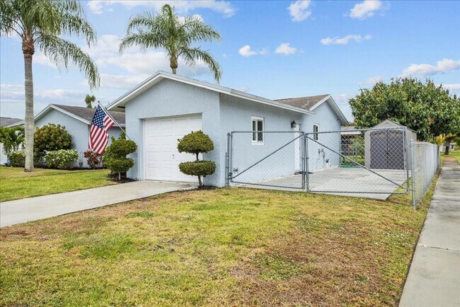 Building Photo - 6579 Country Way