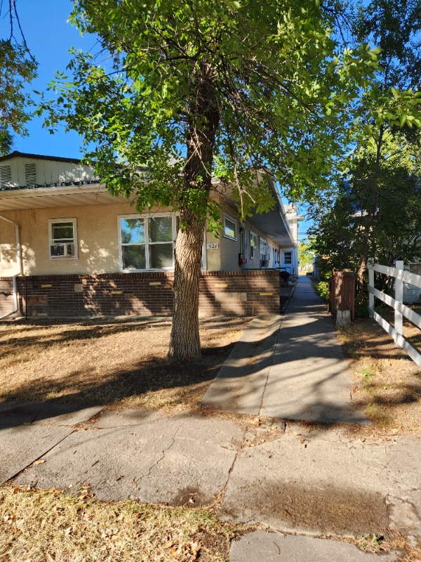 Building Photo - 515 3rd St