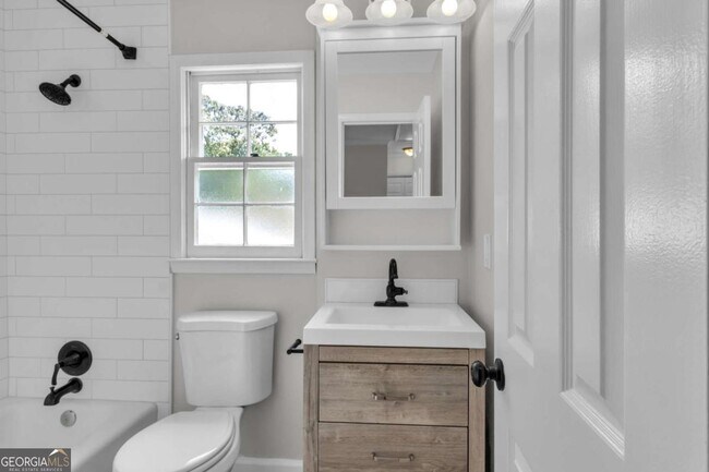 Building Photo - 515 Rock Shadow Ct