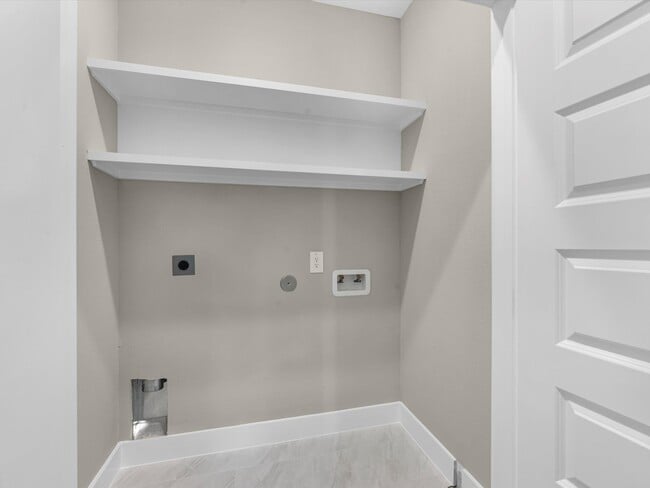 Building Photo - 7802 Queen St