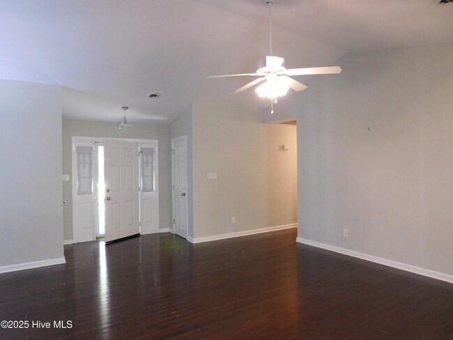 Building Photo - 278 Gatewood Dr
