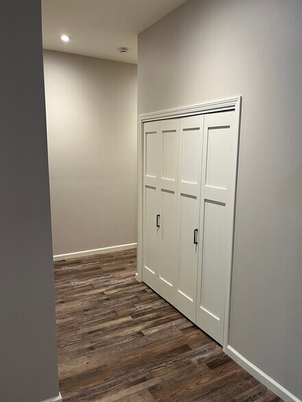 Pantry with stacking washer/dryer - 2429 Highway 17