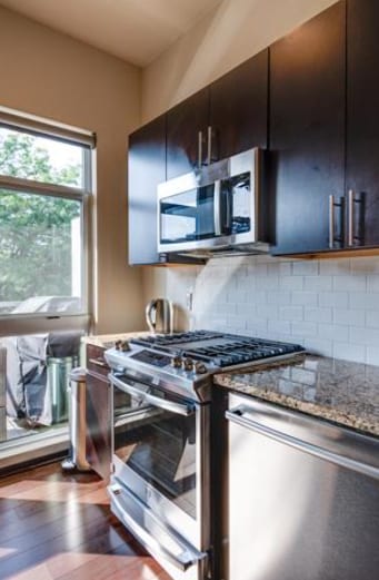 Building Photo - 803 E Mifflin St