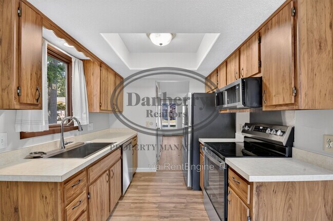 Building Photo - 5409 Westcastle Dr