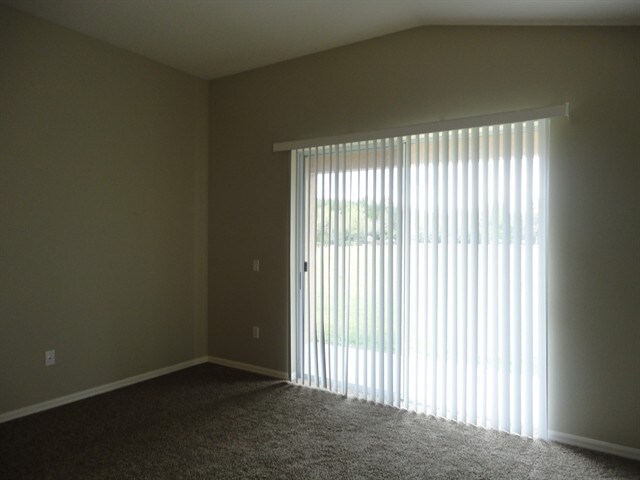 Building Photo - 1128 Napolean Way