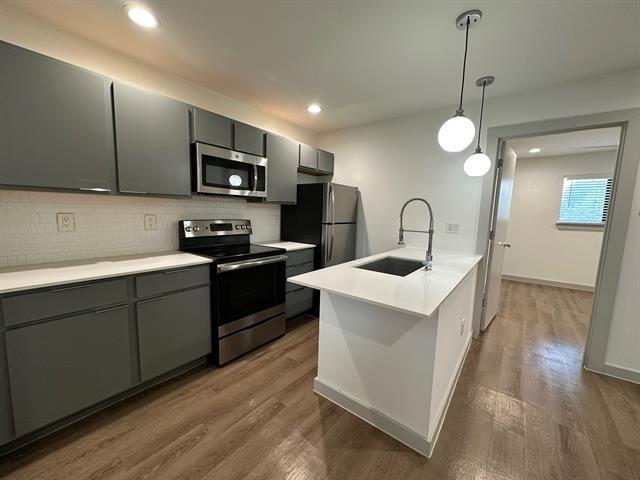 Building Photo - 4526 Munger Ave