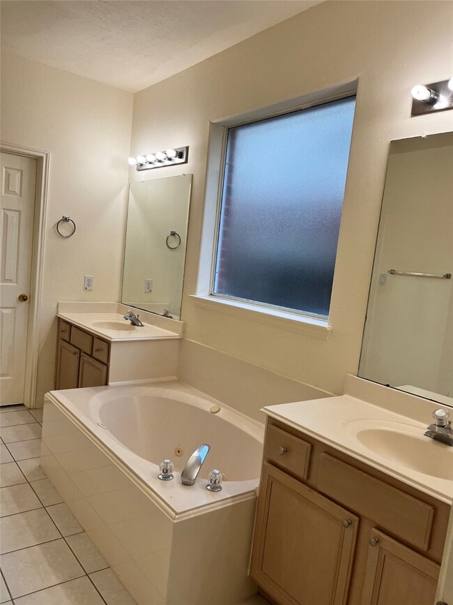 Building Photo - 13623 Eldridge Springs Way