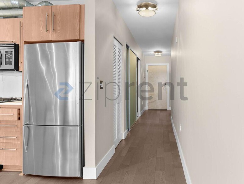 Building Photo - 530 Broadway E