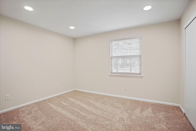 Building Photo - 217 Oberlin Terrace