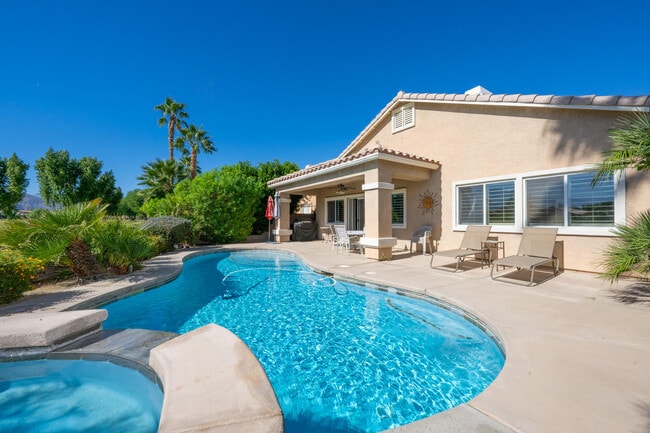 Building Photo - 80395 Green Hills Dr