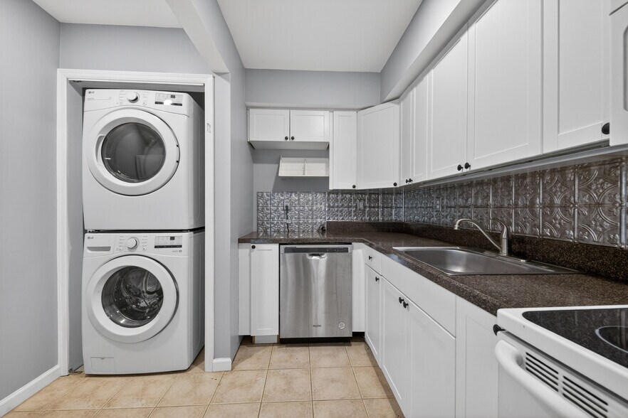 Building Photo - 19 Hilltop Pl