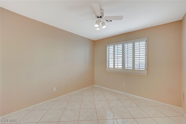 Building Photo - 6317 W Canyon Ridge Dr