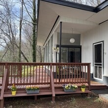 Building Photo - $1,800 - 3 Bedroom 2 Bathroom Gorgeous and Unique Furnished House in Webster