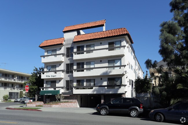 Building Photo - Villa Capri