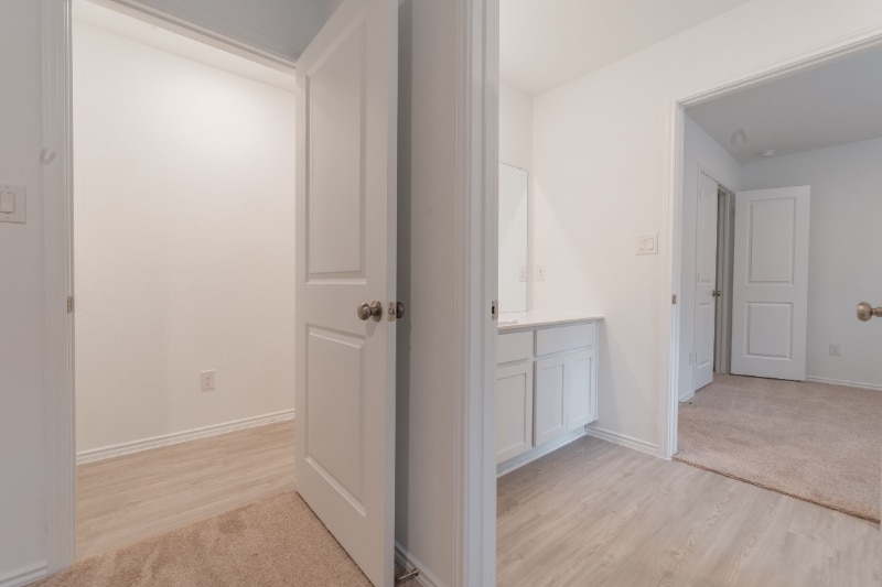 Building Photo - 418 Keefer