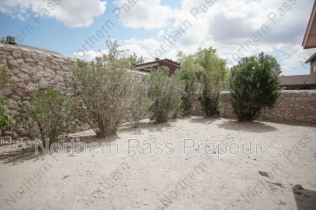 Building Photo - 1532 Century Plant Dr