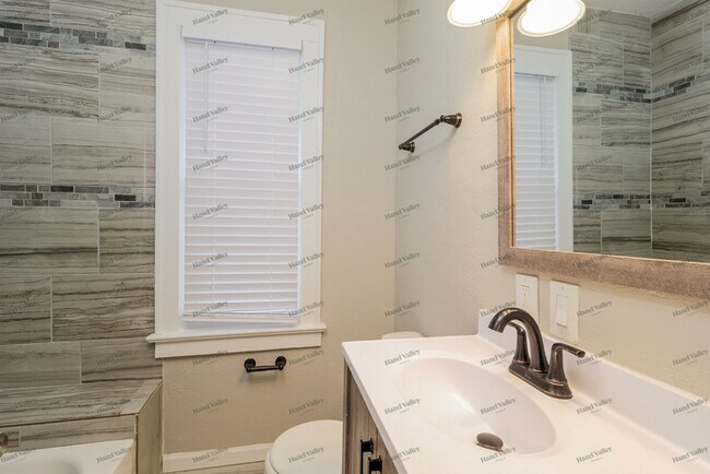 Building Photo - 3936 College Ave