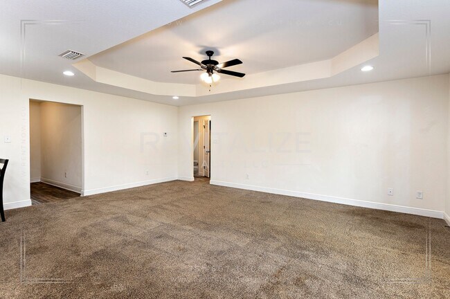 Building Photo - Elegant 4 Bed 3 Bath Cul-de-sac Home in Silverhill