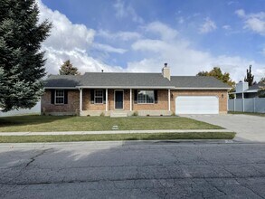 Building Photo - 258 W 1360 N
