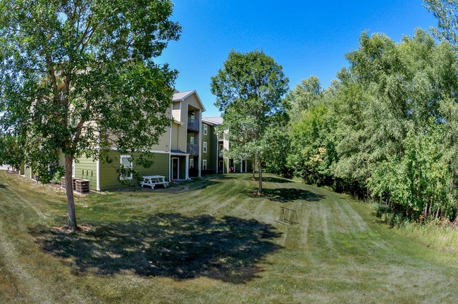 Building Photo - Shady Creek