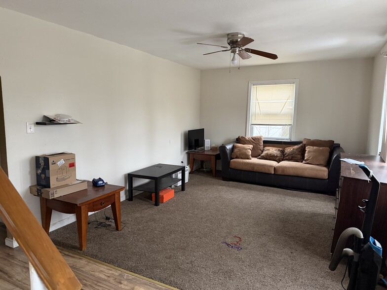 Common area, shared living room - 976 Jerusalem Ave