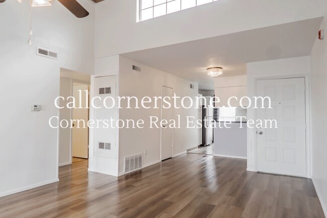 Building Photo - 3510 Parkmoor Village Dr