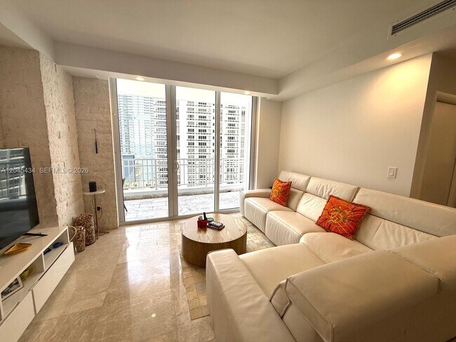 Building Photo - 801 Brickell Key Blvd
