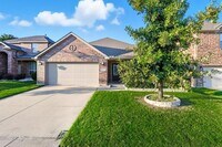 Building Photo - 10120 Long Branch Dr