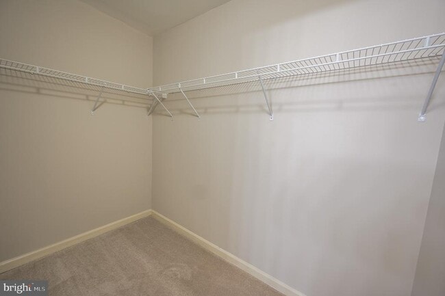 Building Photo - 9158 Pristine Ct