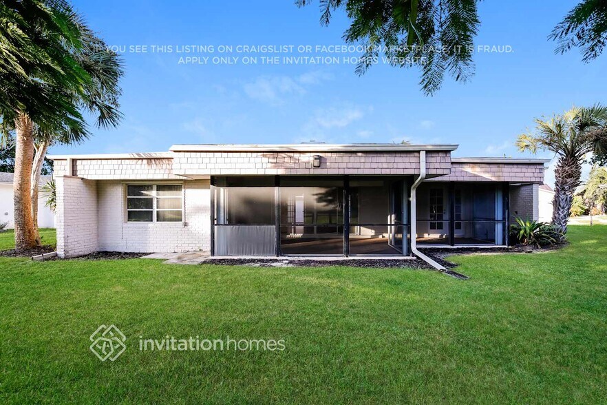 Building Photo - 4707 Holly Dr