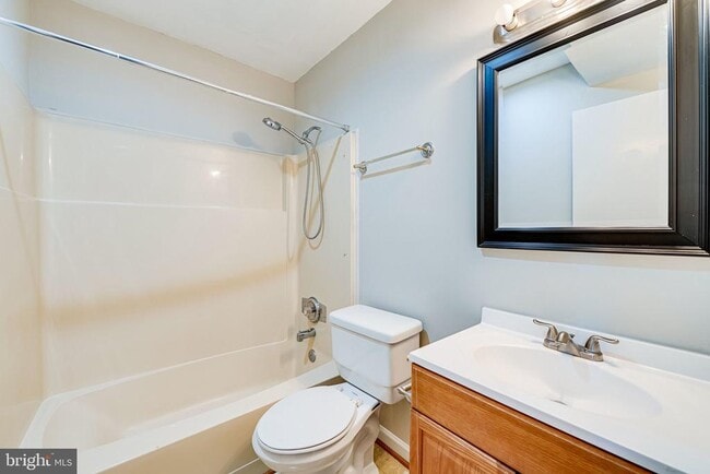 Building Photo - 1727 Cy Ct