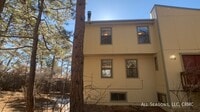 Building Photo - 1527 Spring Valley Dr