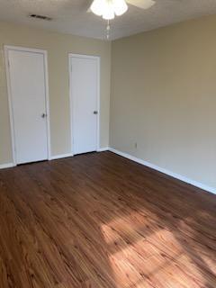 Building Photo - WON'T LAST. AVAILABLE NOW. GRANITE COUNTER...