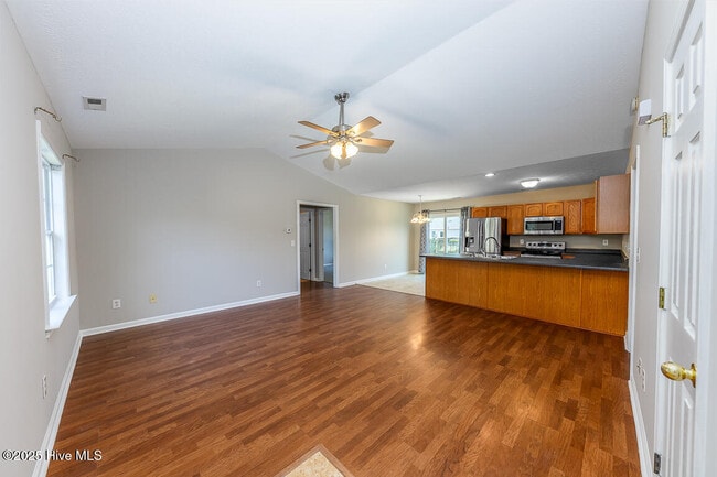 Building Photo - 139 Oakley Dr