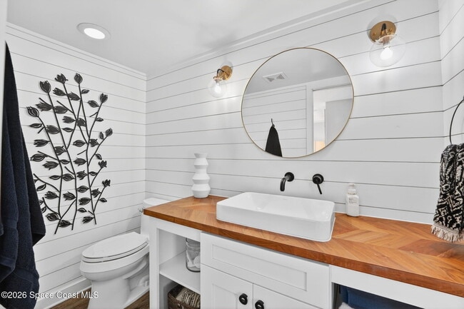 Building Photo - 244 Andros Ave