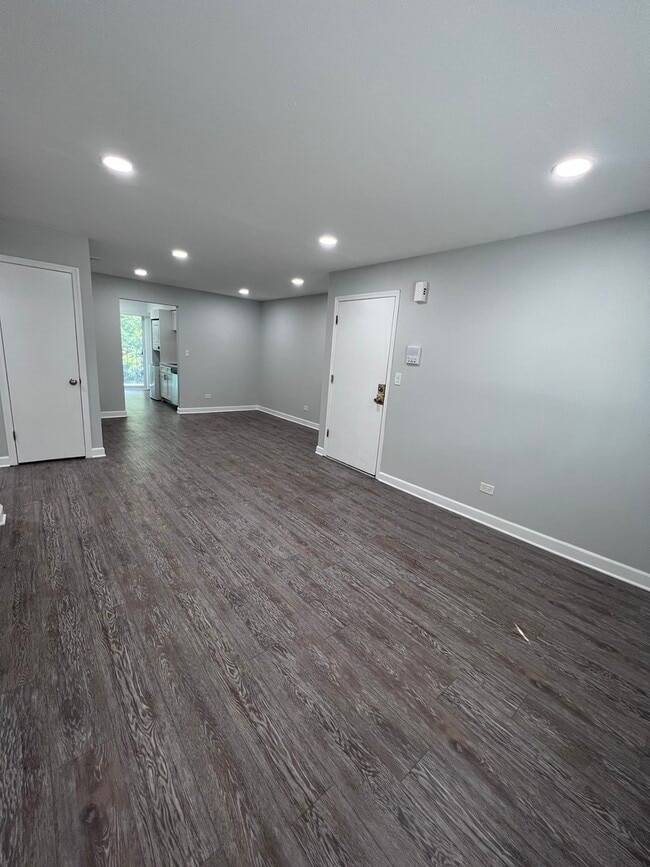 Building Photo - 224 E Rimini Ct