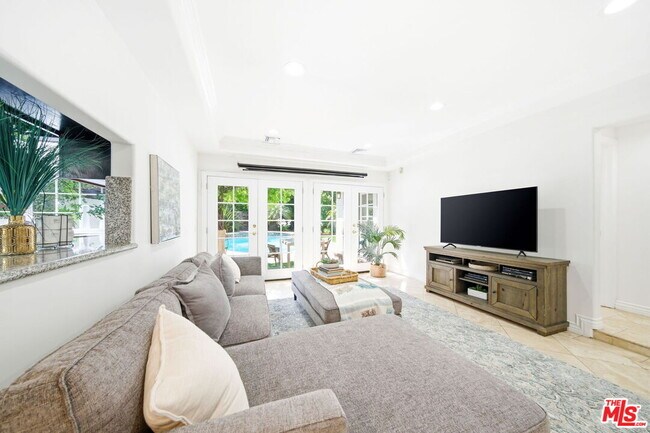 Building Photo - 4115 Laurelgrove Ave