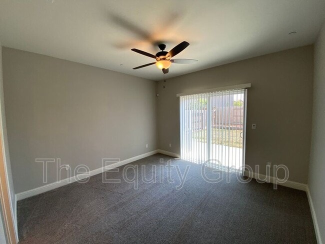 Building Photo - 1129 E Harter Dr