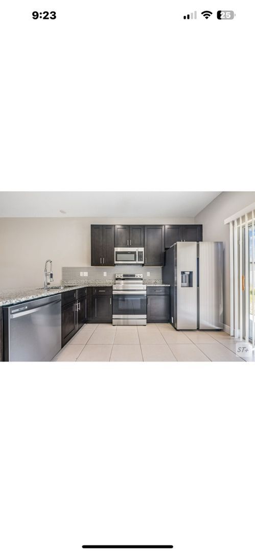 Building Photo - Spacious 3BR Duplex in Kissimmee