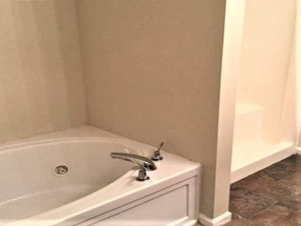 Building Photo - 135 Crescent Creek Ct