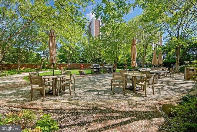 Building Photo - 11700 Old Georgetown Rd