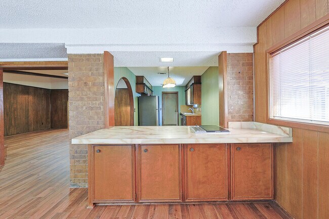 Building Photo - 3311 88th St