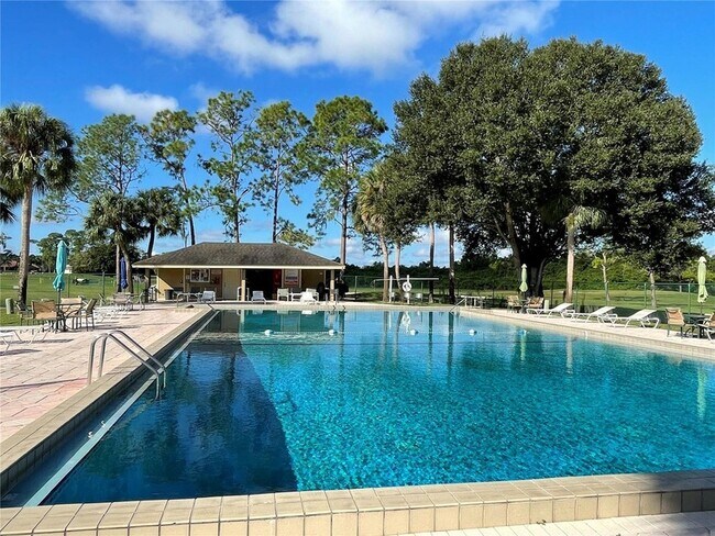 Building Photo - 802 Eagle Pond Dr