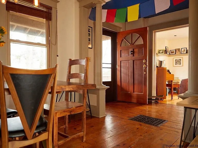 Building Photo - 38 Old Rte 299