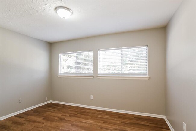 Building Photo - 5026 Creek Shadows Dr