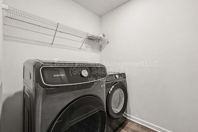 Building Photo - 6018 Weddington Pointe Dr