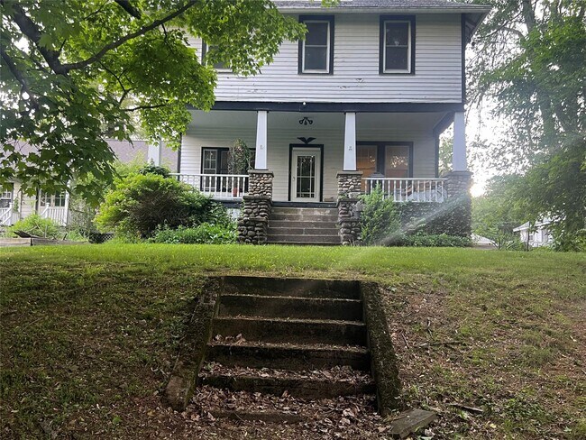 Building Photo - 181 Ulster Ave