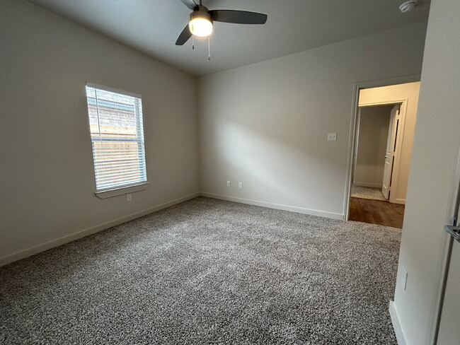 Building Photo - Brand New Duplex in Frenship East!
