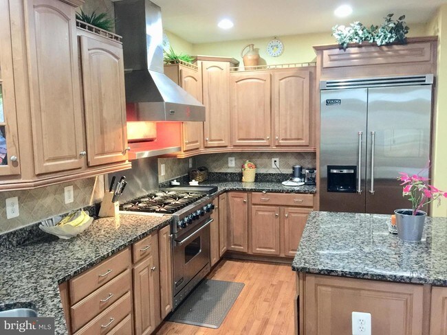 Building Photo - 12303 Greenbriar Branch Dr