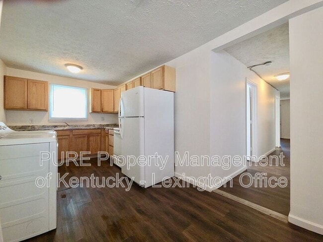 Building Photo - 207 Mt Vernon Rd